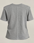 TSHIRT BÁSICA CON HOMBRERAS