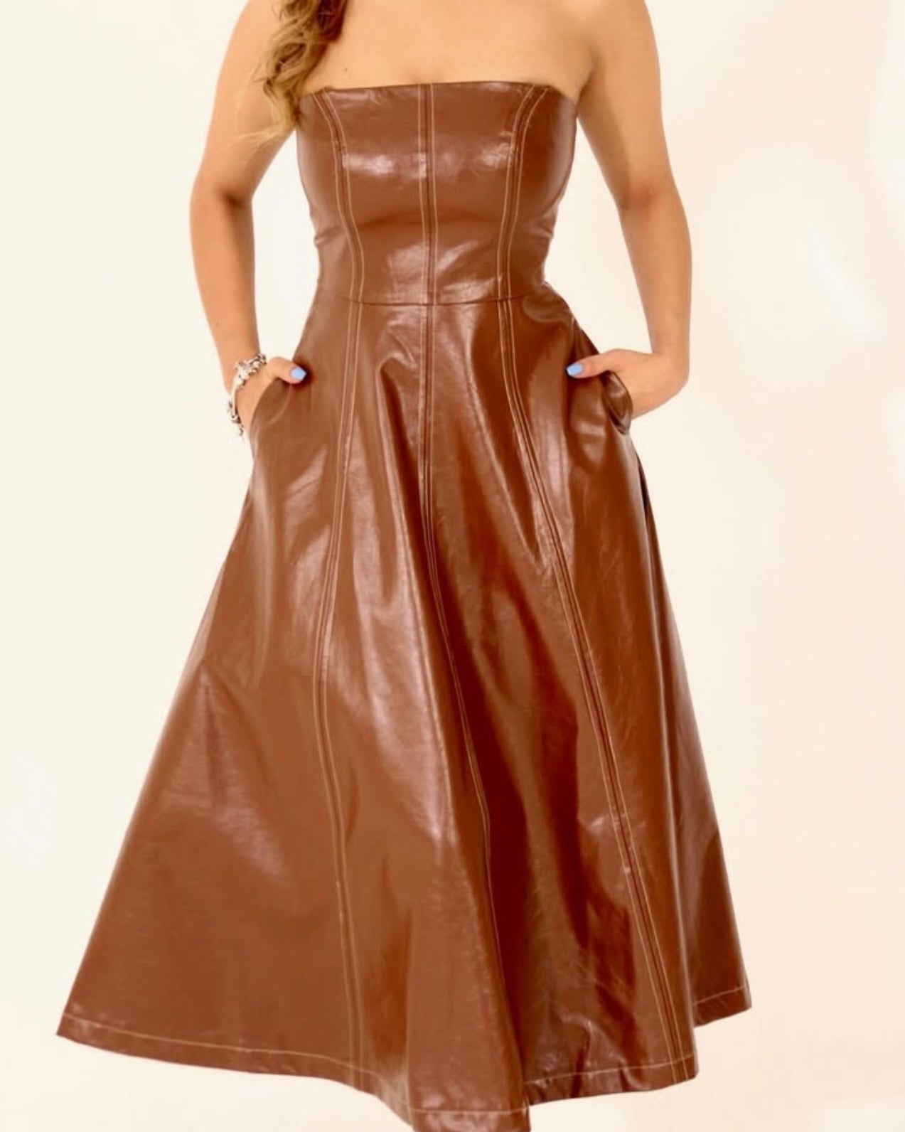 VESTIDO MOCHA MOUSSE
