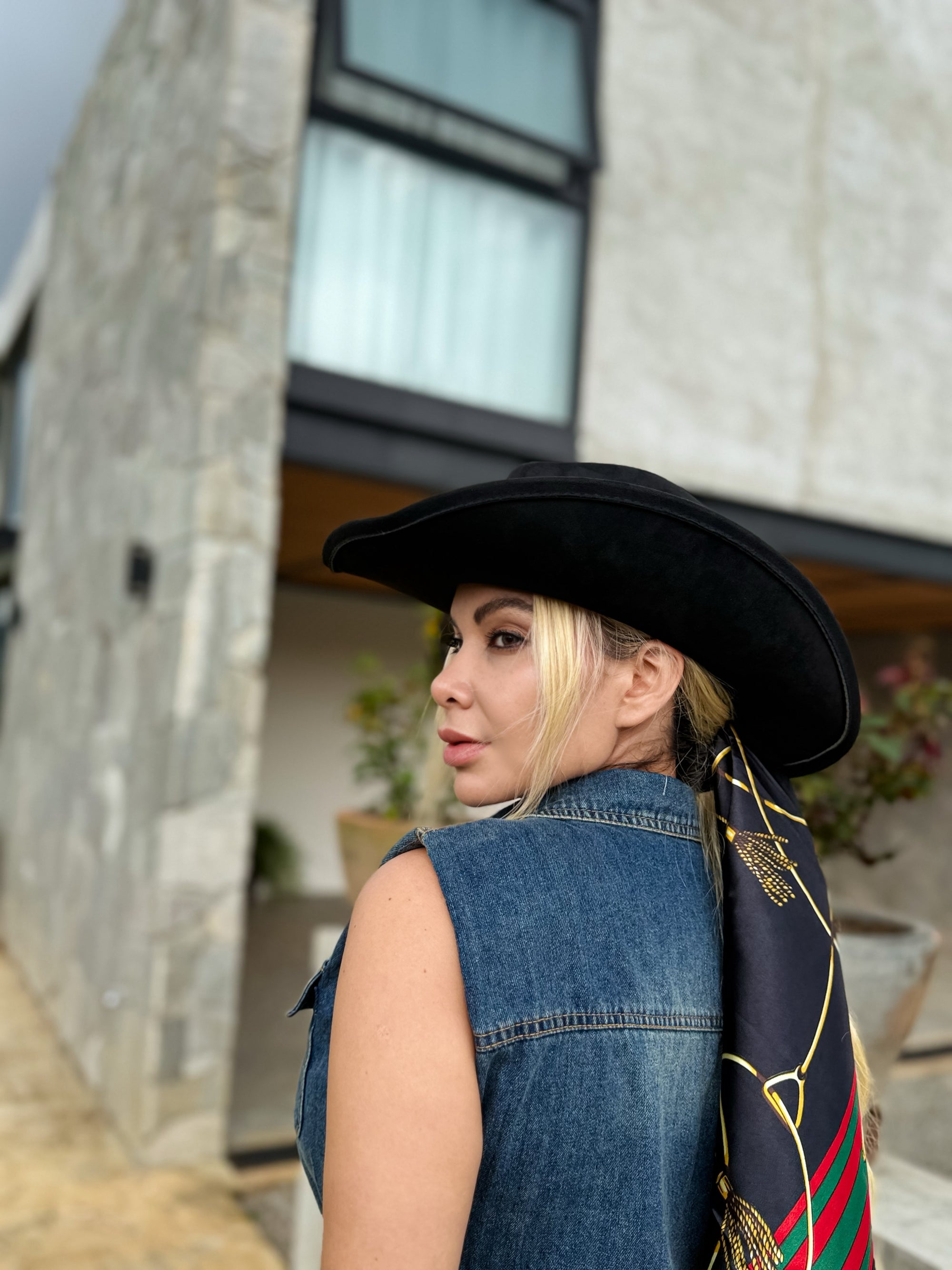 SET CAYETANA
