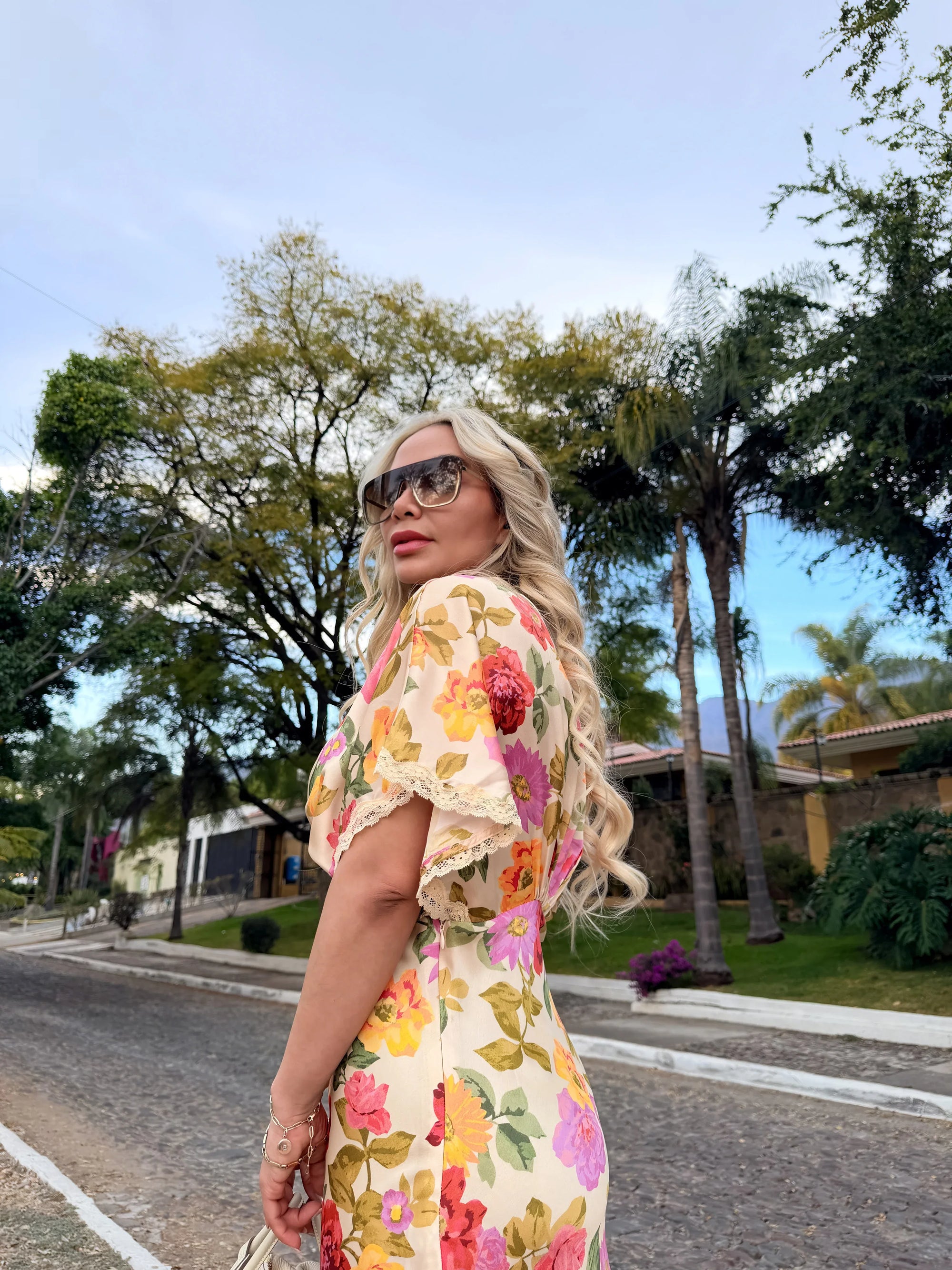 VESTIDO FLORAL