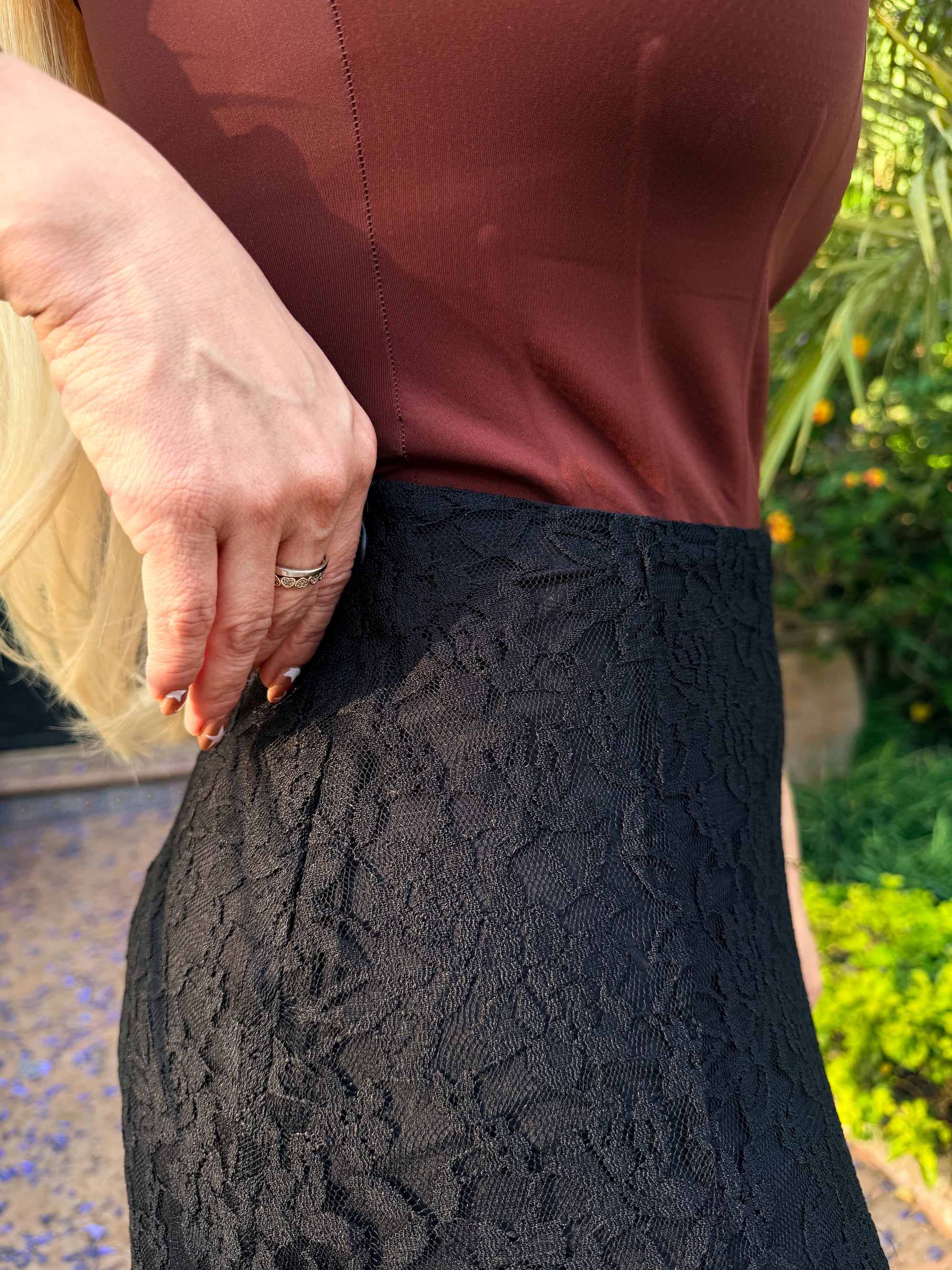 FALDA DE ENCAJE