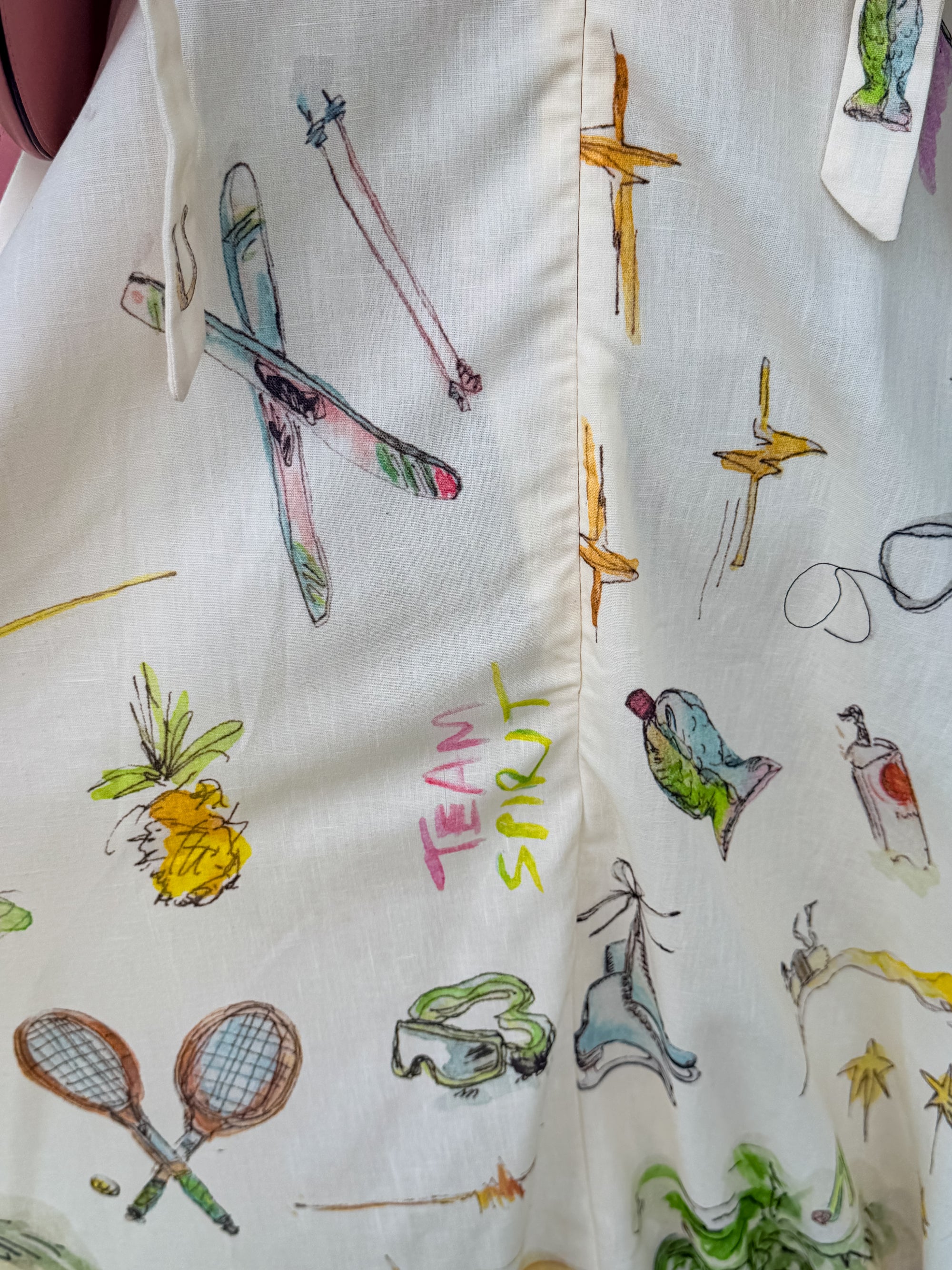 VESTIDO MAXI ESTAMPADO ILUSTRADO