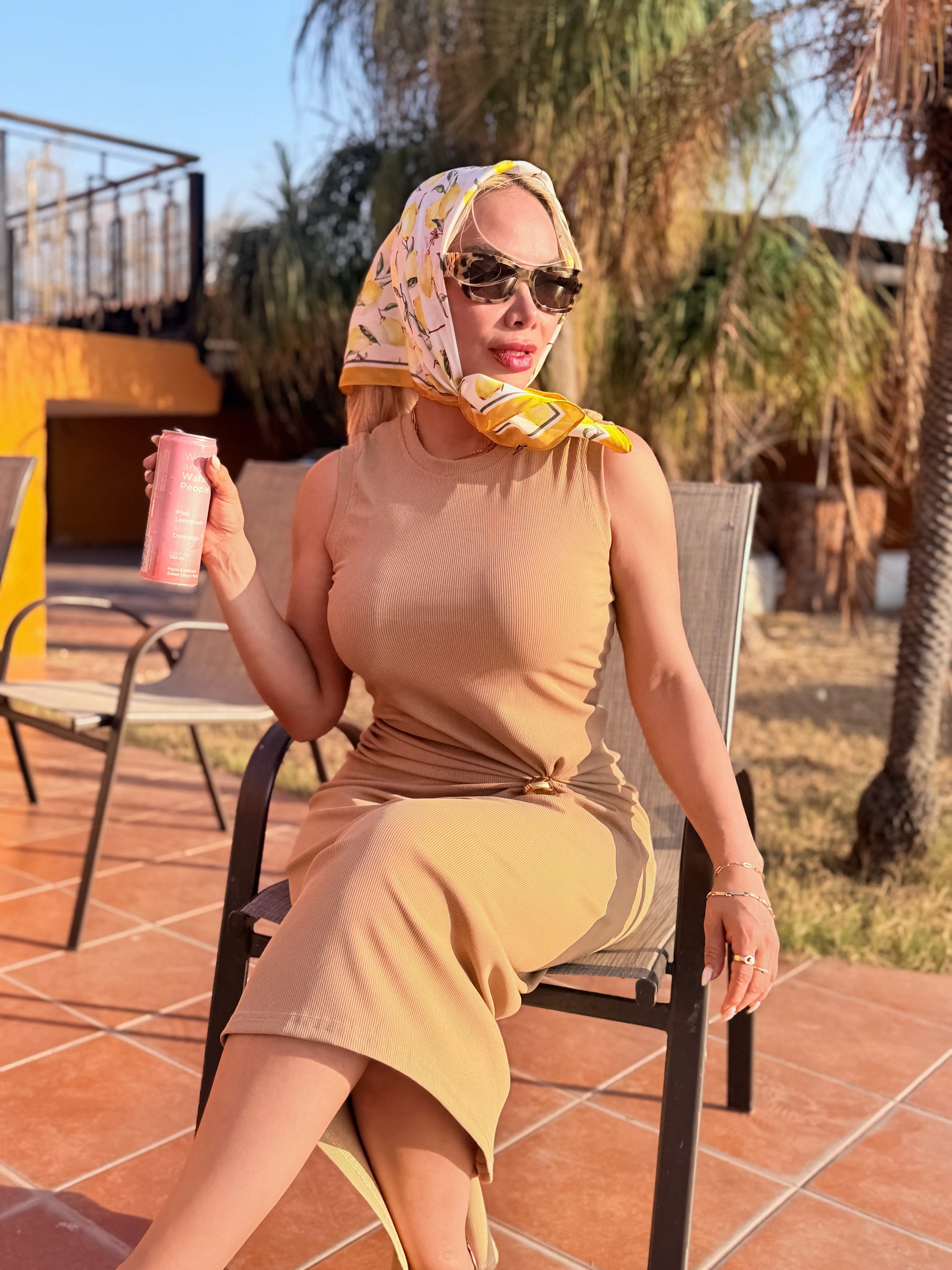 VESTIDO CAPRI CAMEL