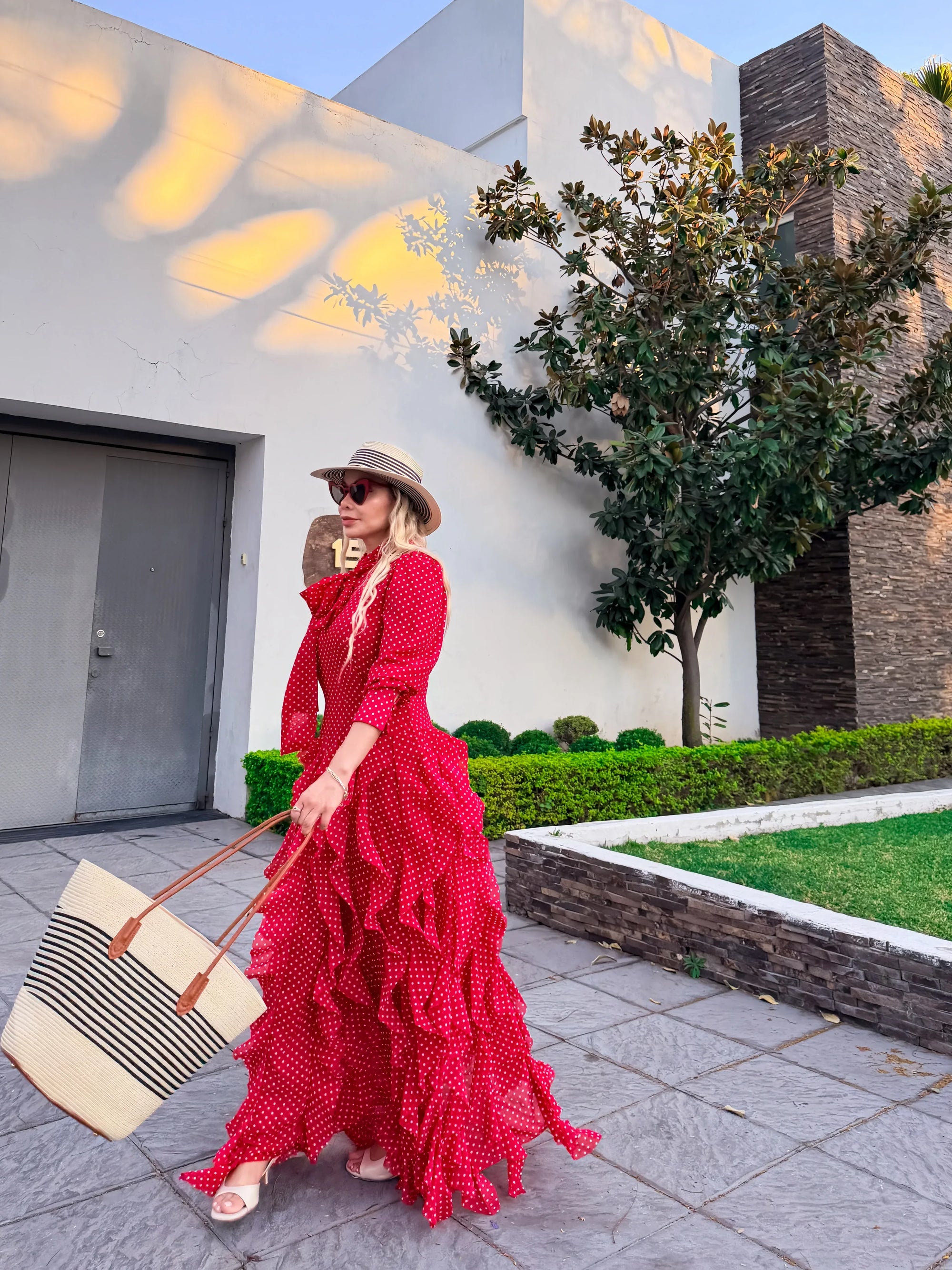 VESTIDO RED POLKA