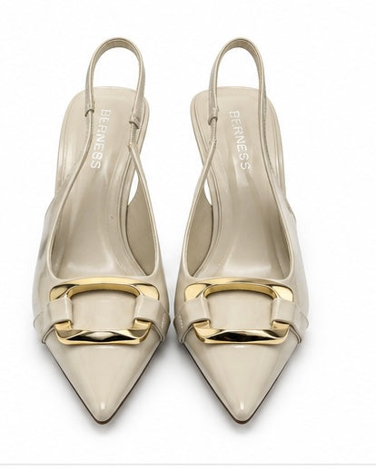 Zapatillas slingback con detalle dorado — Marfil