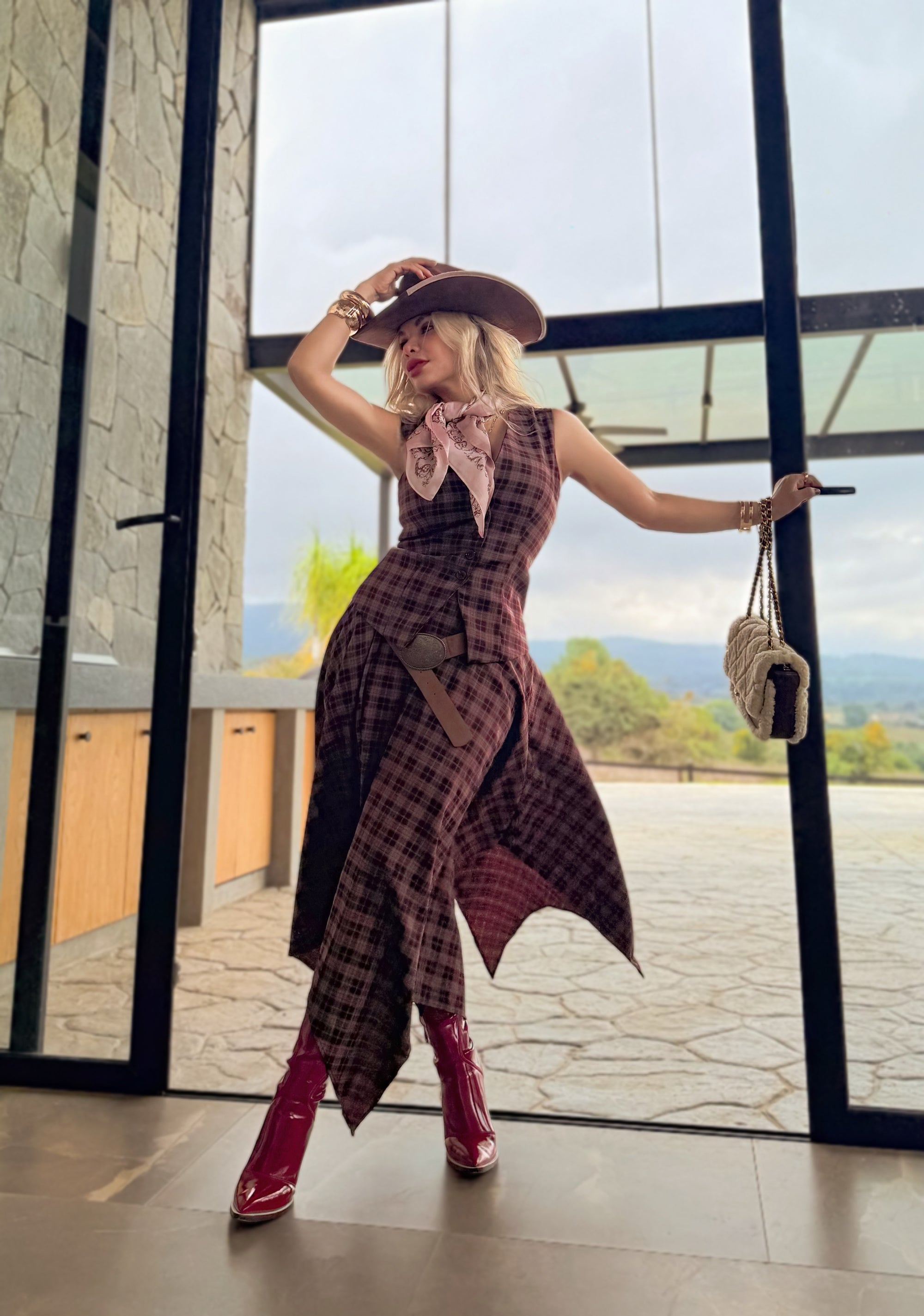 SET VALENTINA