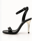 Sandalias de tacón alto — Negro