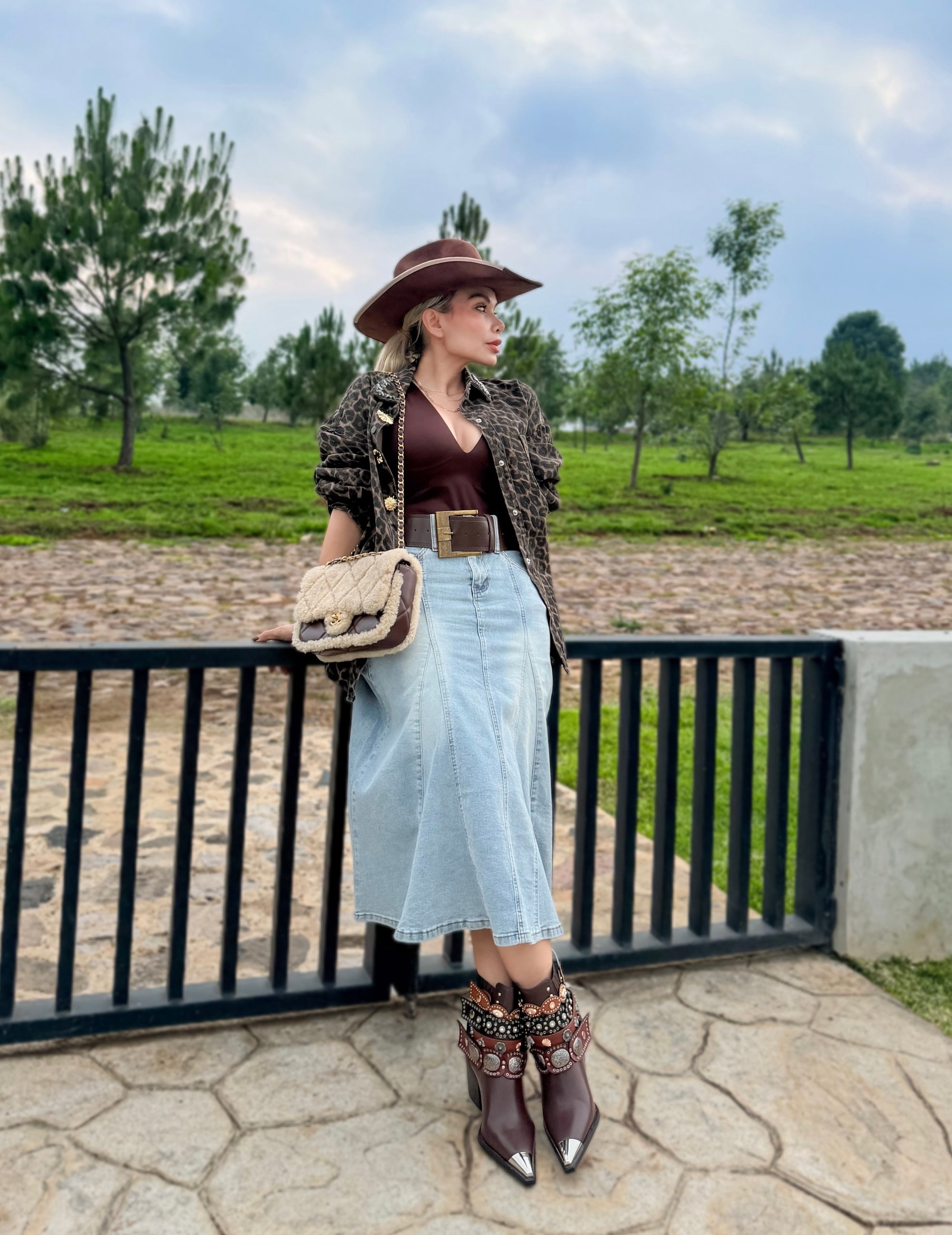 FALDA CELESTE