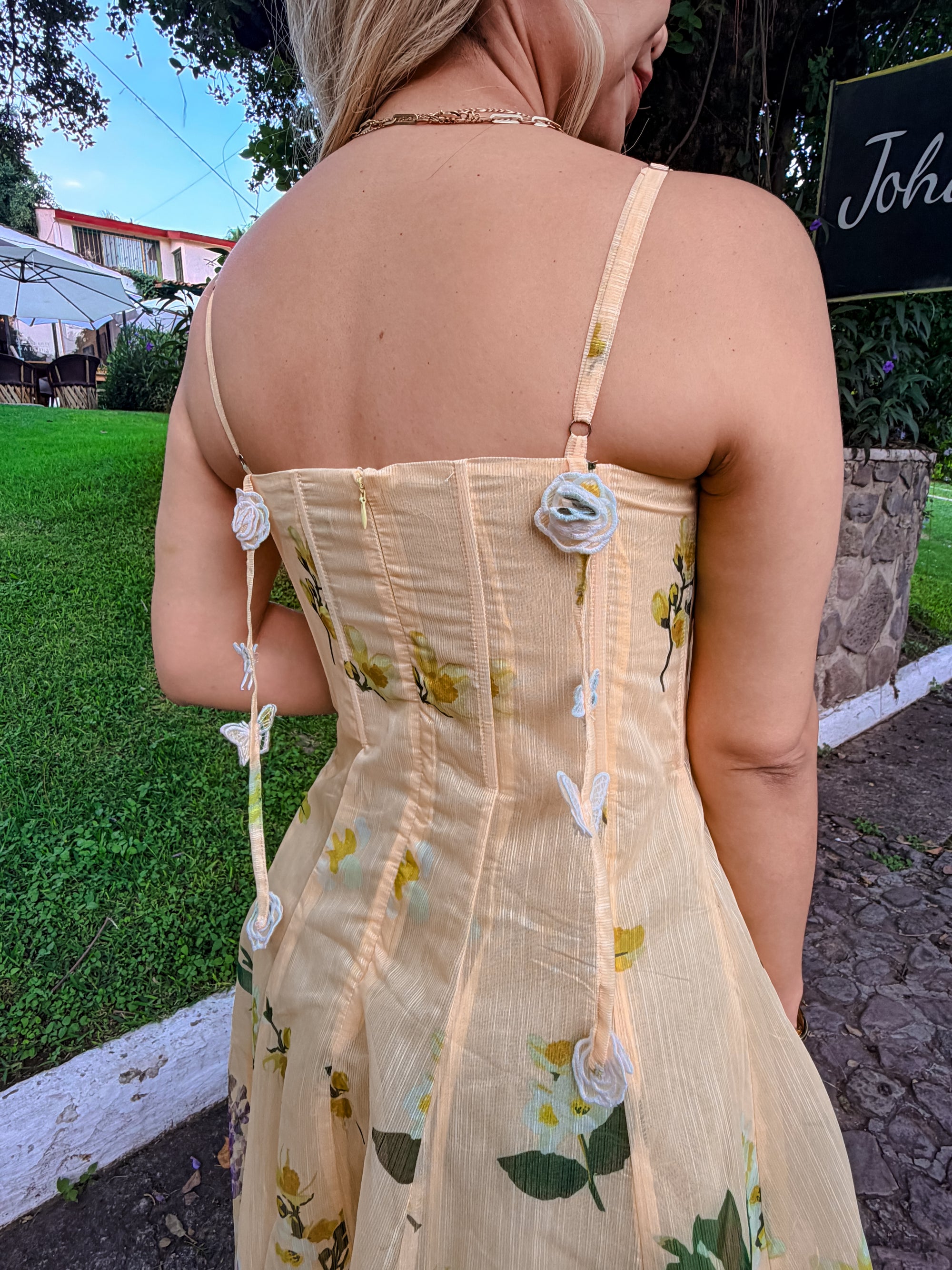 VESTIDO LAURA