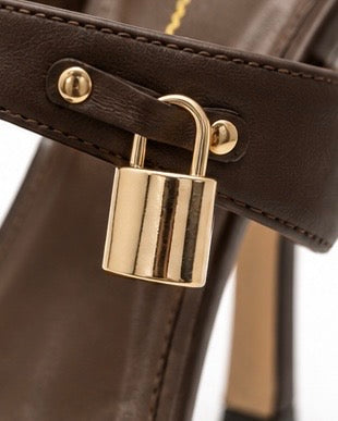 Sandalias de tacón — Chocolate