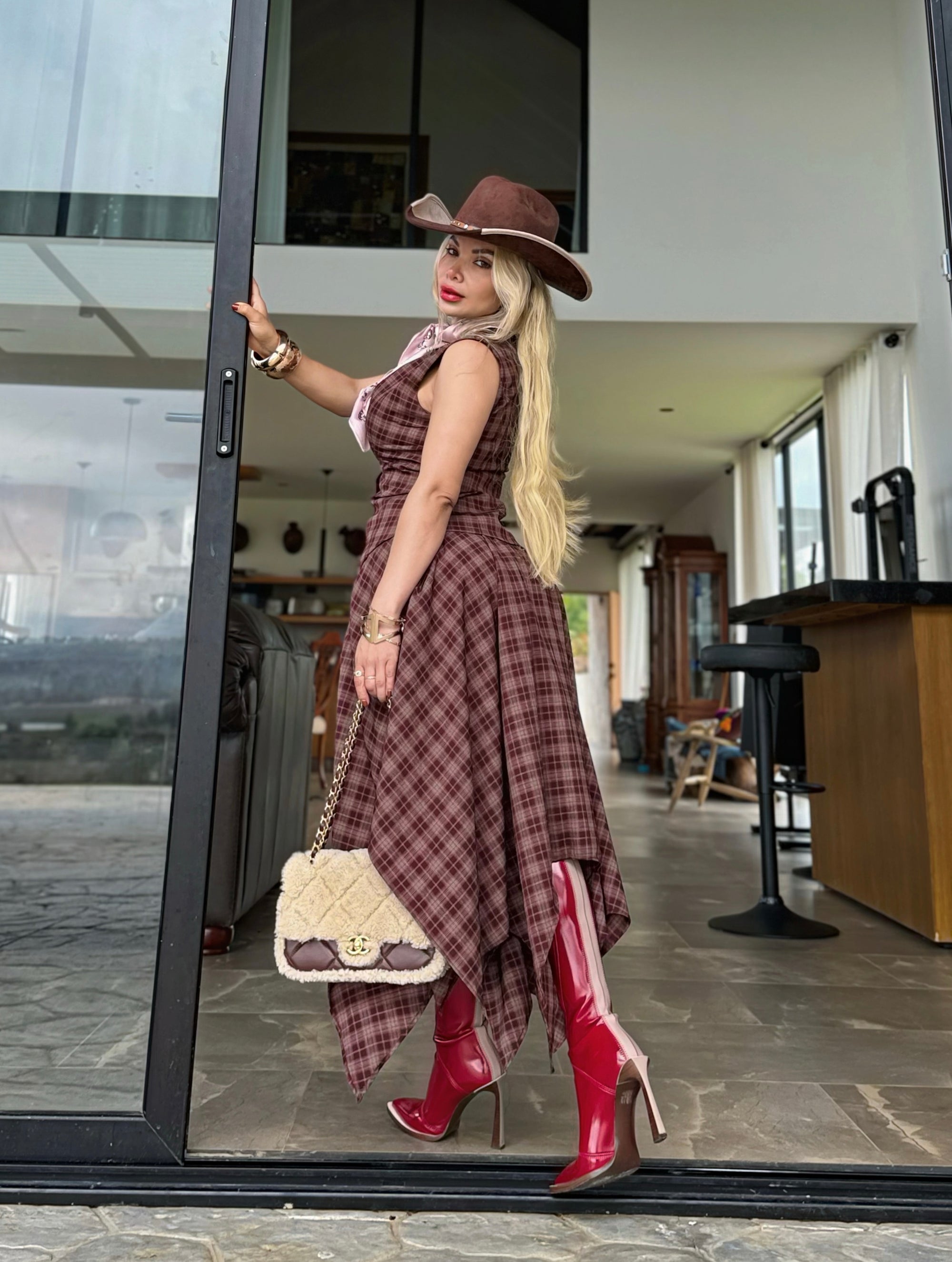 SET VALENTINA