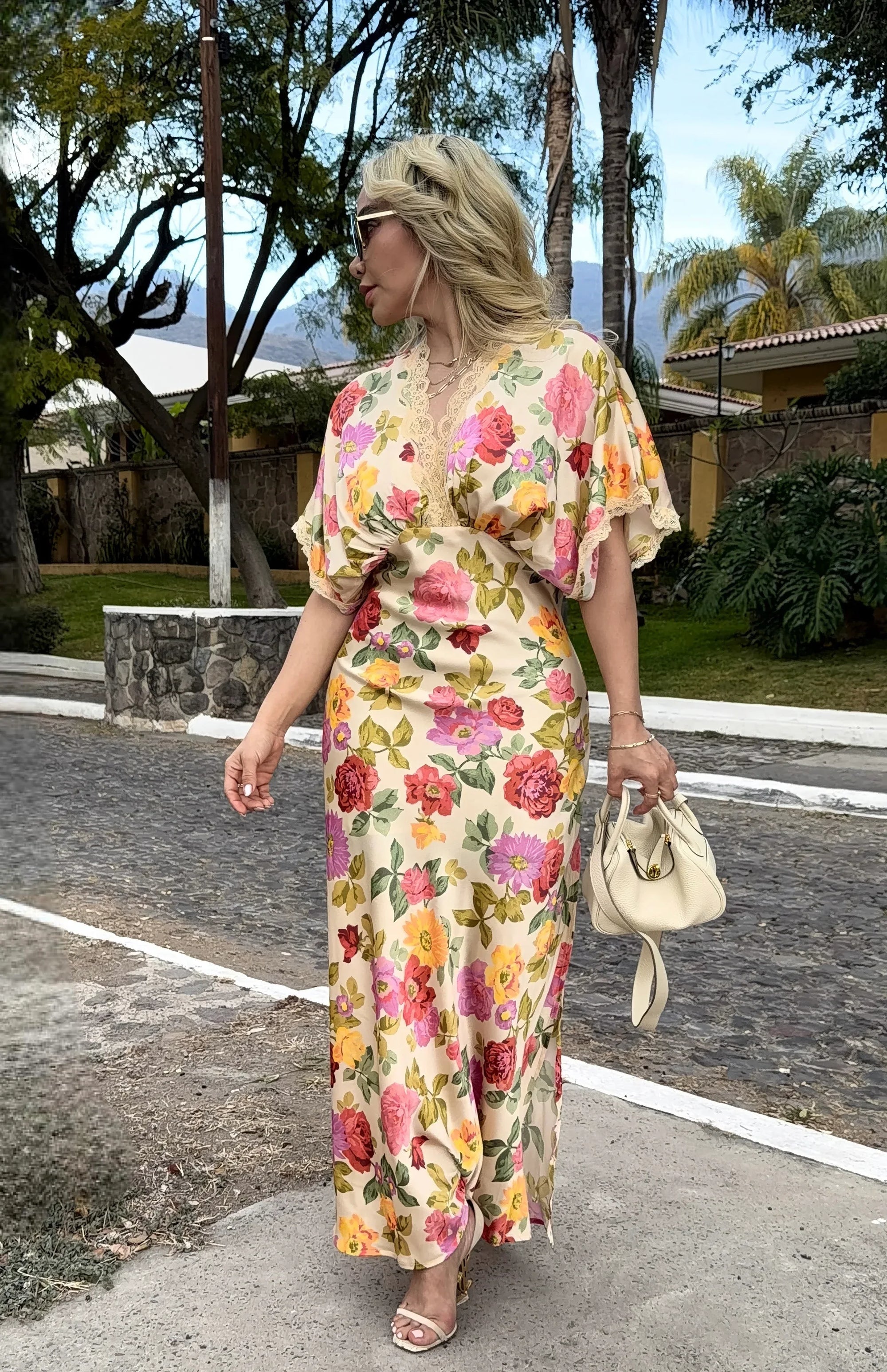 VESTIDO FLORAL