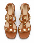 Sandalias de tacón con aplicaciones geométricas — Camel