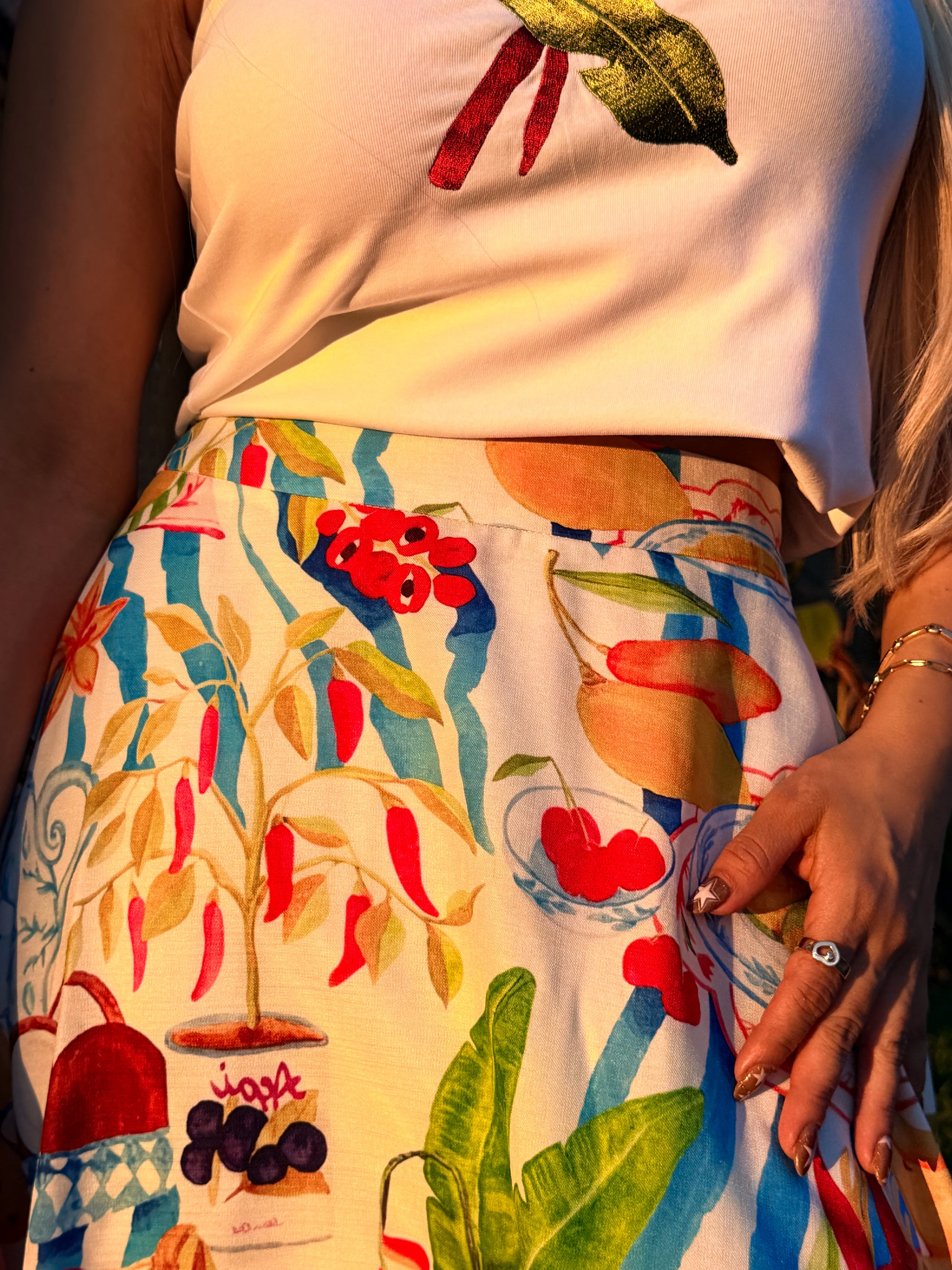 SET TROPICAL