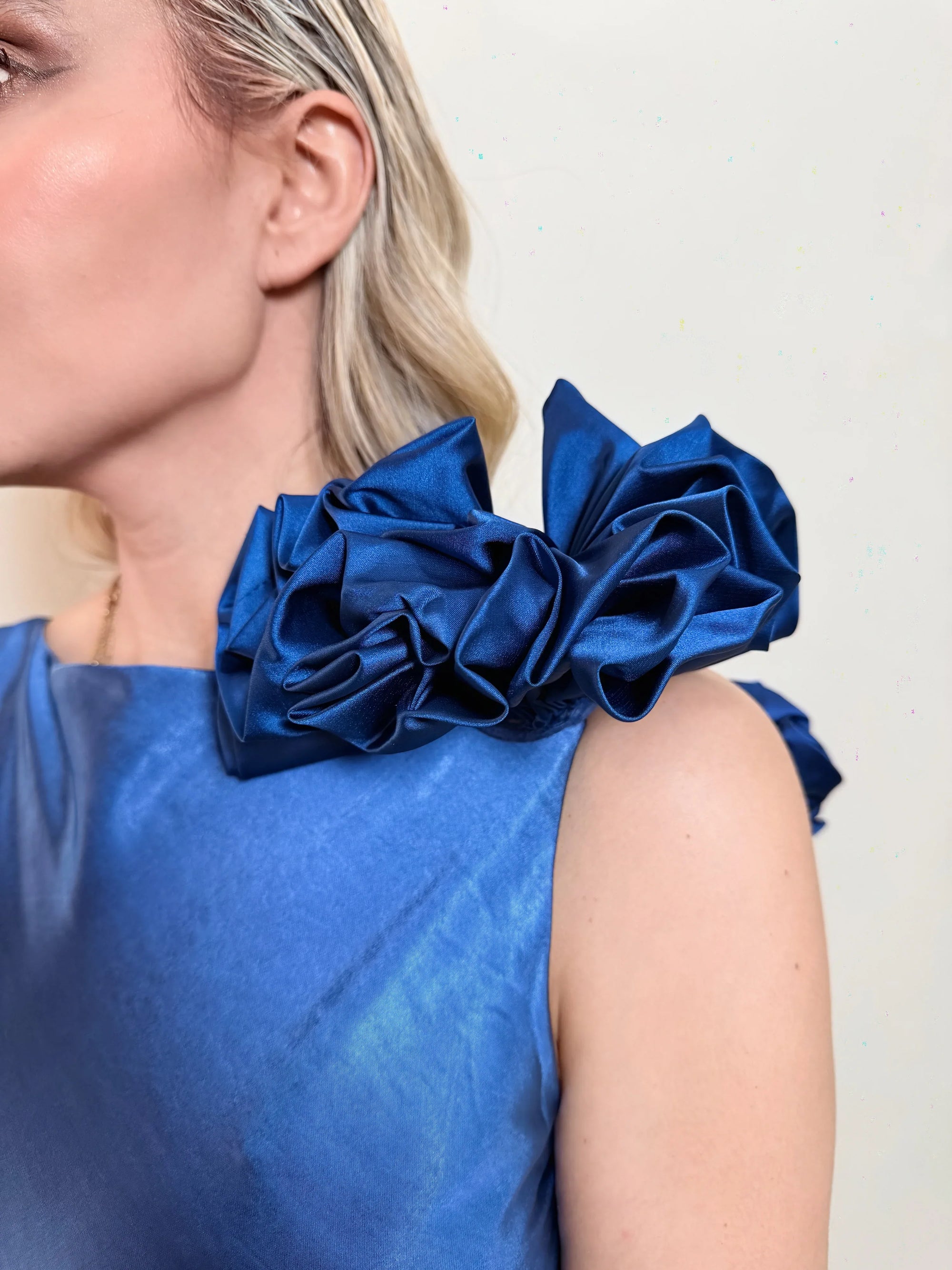VESTIDO SATÉN BLUE BLOOM