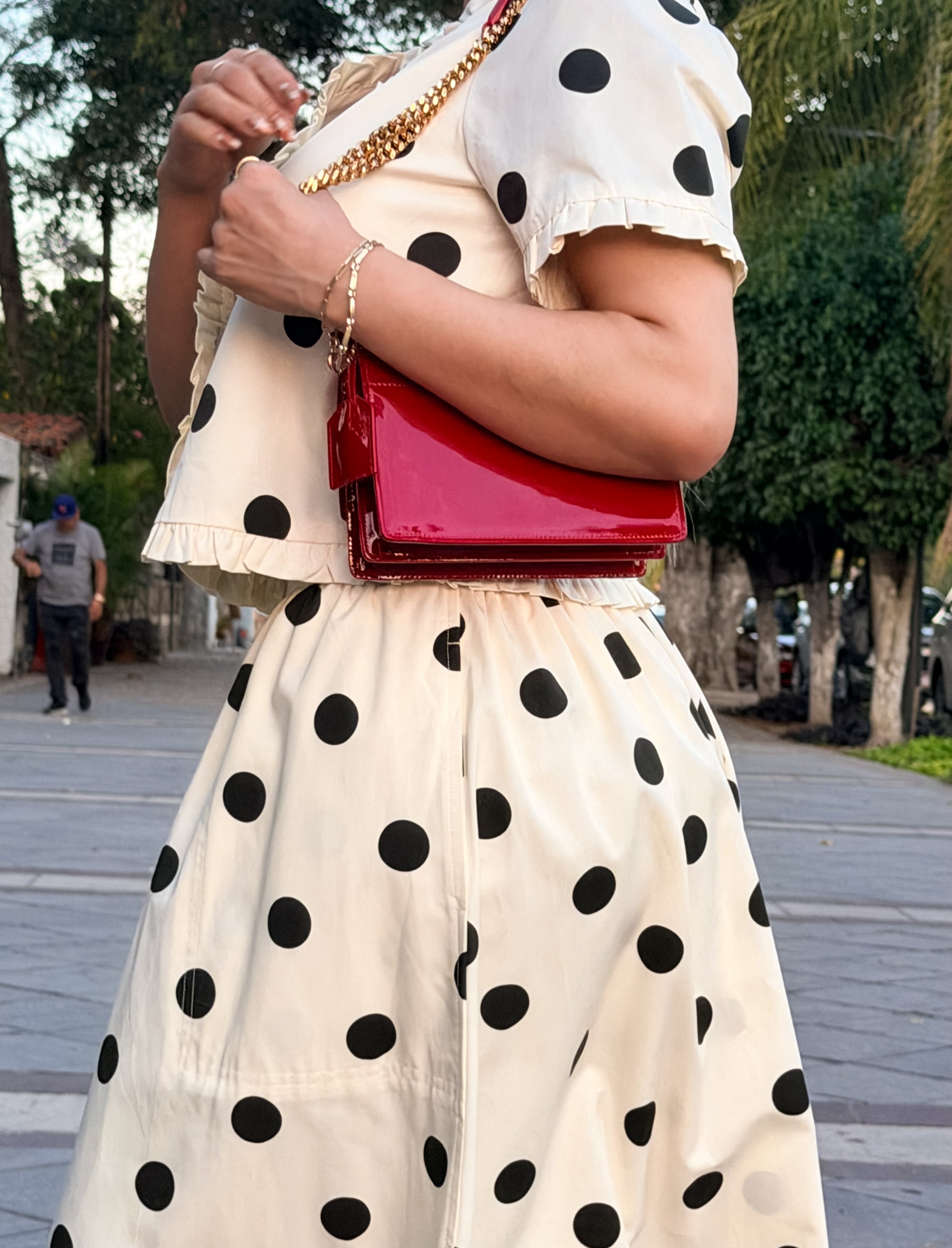 SET POLKA DOTS CON OLANES